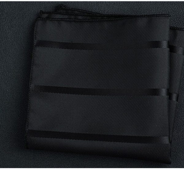 Μαύρο τετράγωνο μαντήλι τσέπης ριγέ
