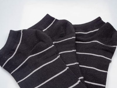 Ανδρικά καλτσάκια μαύρα με λευκή ρίγα