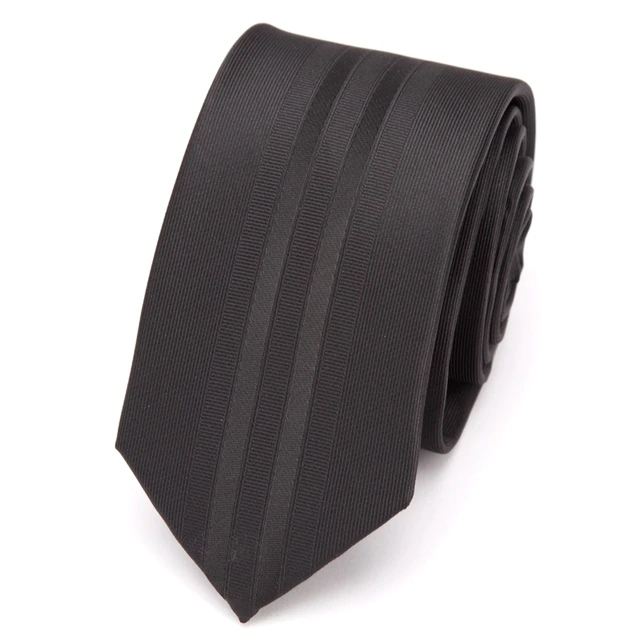 Ανδρική γραβάτα με ρίγα, μαύρη