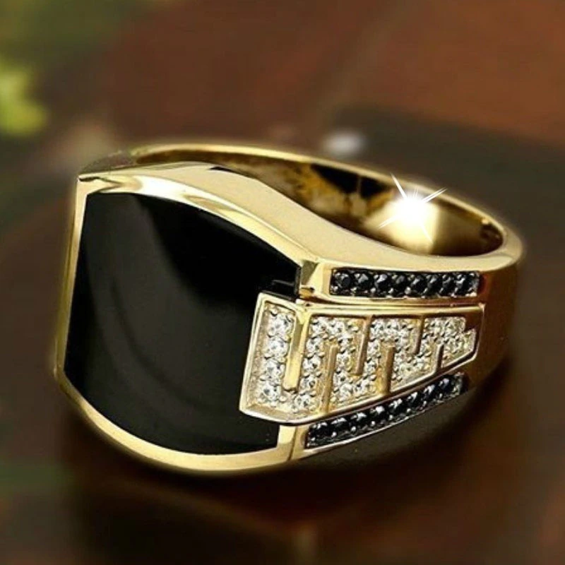Ανδρικό δαχτυλίδι χρυσαφί με μαύρη πέτρα