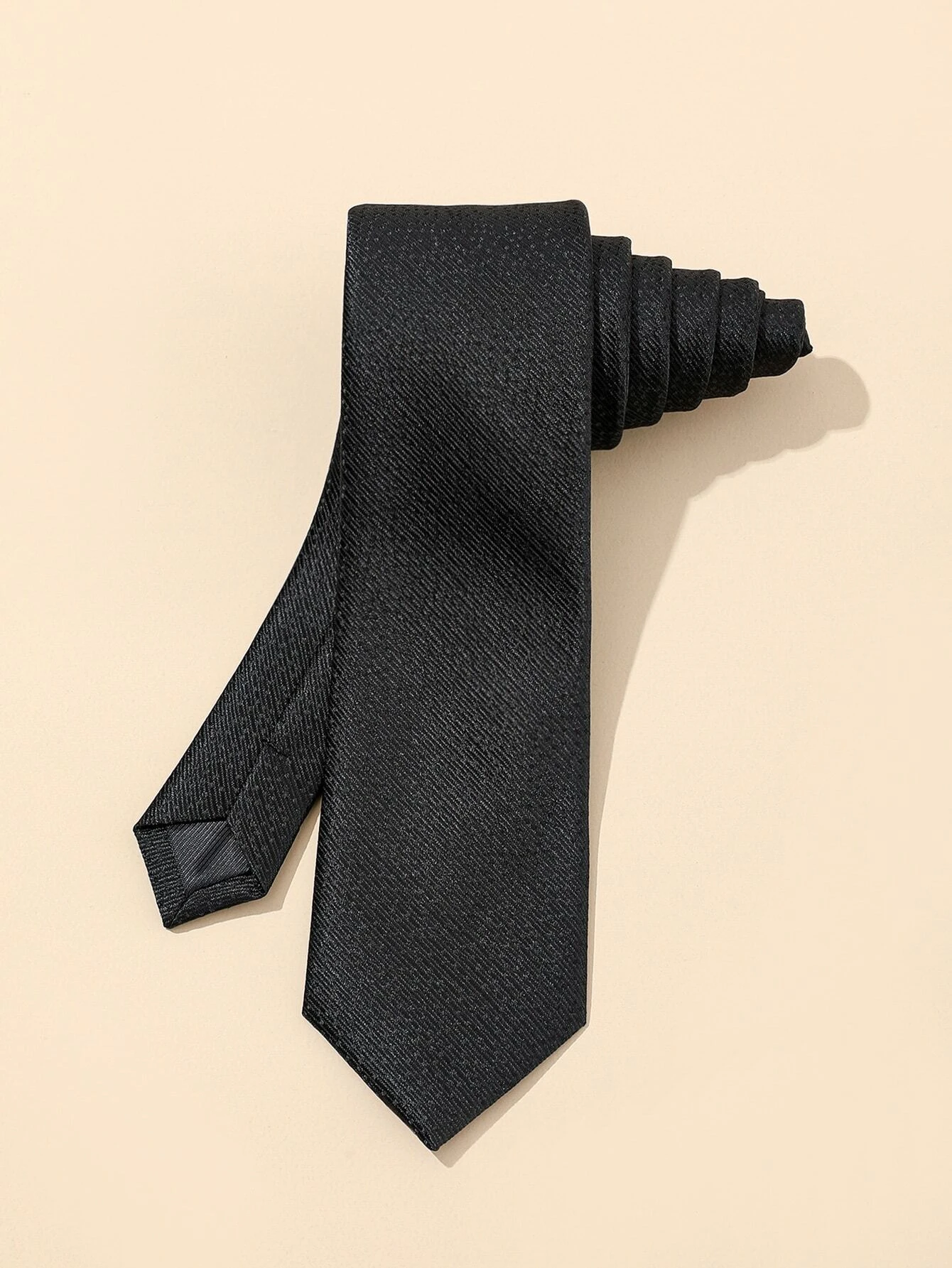 Ανδρική γραβάτα μαύρη ριγέ