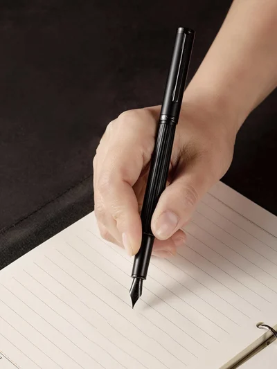 Φορητό μοντέρνο στυλό μπλε μαύρο