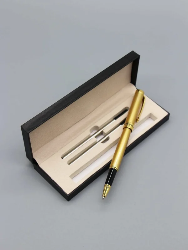 Μοντέρνο στυλό χρυσό με θήκη