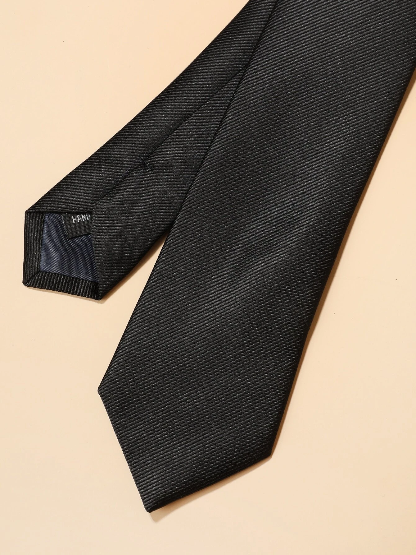 Πολυτελής ανδρική γραβάτα μαύρη