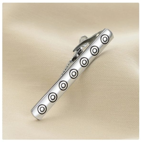 Tie clip with circles