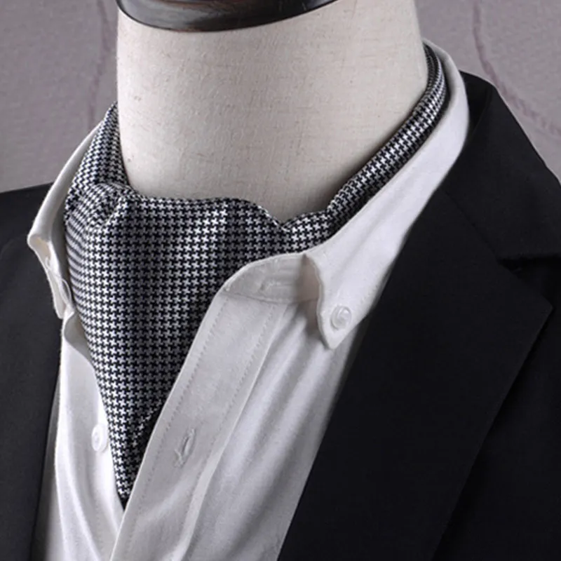 Ascot gray tie with miniature star