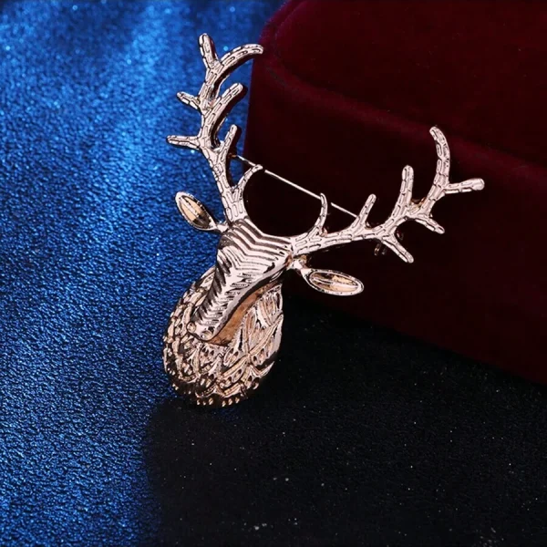 Men's Lapel Pin Golden Deer Bust